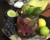 A picture of step 3 of Black Grapes Vineyard Mojito Mocktail.
