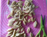 Foto langkah ke 3 dari resep Biji Ketapang Tanpa Telur Gurih Renyah.