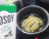 Foto del paso 4 de la receta: Lasaña vegana yeye de champis y calabacín 🌱✌🐮💚 (V)