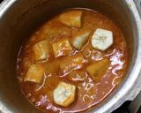 A picture of step 4 of Punjabi Raw Banana Sabzi.