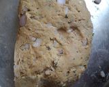 A picture of step 1 of Tandoori missi roti on tawa.
