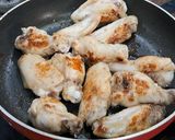 A picture of step 3 of Orange Marmalade Chicken Wings.
