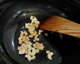 সুজির উপমা (Sujir upma recipe in Bengali) রেসিপি ধাপ - 2 ছবি
