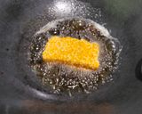 Foto langkah ke 3 dari resep Roti goreng isi ragout.
