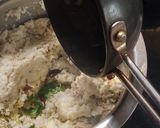 A picture of step 2 of Poha suji appe.