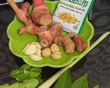 Foto langkah ke 1 dari resep Ayam Goreng Lengkuas.