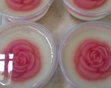 Foto langkah ke 4 dari resep Puding kaca mawar cinta.