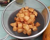 Foto langkah ke 1 dari resep Sambal daging kentang.