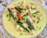 Foto langkah ke 5 dari resep Ikan Layang Kuah Santan.