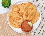 Foto langkah ke 17 dari resep Pisang Goreng Sambal Terasi.