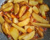 Foto langkah ke 4 dari resep Kentang Masak Kecap.