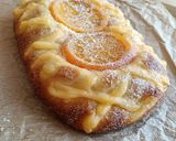 Foto del paso 8 de la receta: Coca Sant Joan 2026 v1: Brioche relleno de cabello de ángel con crema y naranja confitada