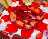 A picture of step 11 of Strawberry custard and Strawberry jelly. with 🍦whippy whipped cream 🍦.