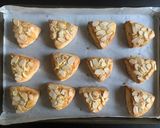 A picture of step 5 of Almond Meal Scones.