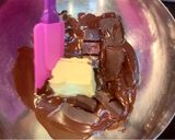Foto langkah ke 4 dari resep Choco Lava Cake.
