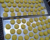 Foto langkah ke 3 dari resep Cheese button cookies.