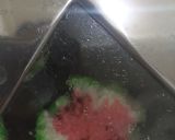 Foto langkah ke 8 dari resep Bolu Kukus Mekar (motif semangka).