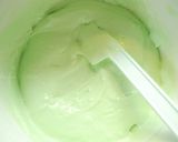 Foto langkah ke 2 dari resep Bolu Gulung Pandan Keju.