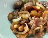 Foto del paso 5 de la receta: Salteado de garbanzos con carrillada y verduras