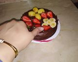 صورة لخطوة 3 من وصفة كيكة بشوكولا وفواكه سهلة وسريعة