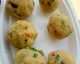 A picture of step 4 of Stuffed Potatoe skewers.