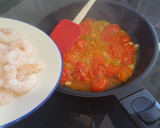 Foto del paso 3 de la receta: Pasta arrabiata 🌶🔥 con gambas
