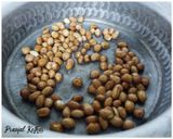 A picture of step 1 of Spicy Murmura Chivda.