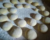 Foto langkah ke 4 dari resep Donat kentang spesial, untuk jualan super empuk.