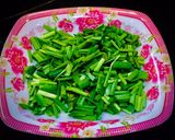 Hình bước làm 1 của món Canh Hẹ, Đậu Hũ Trứng Nấu Nấm Rơm