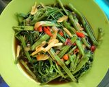 Foto langkah ke 8 dari resep Tumis Kangkung Sedap.