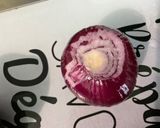 Une image de l'étape 8 de Salade de betteraves rouges aux deux tomates, oignon rouge et mozzarella.
