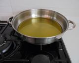 Foto del paso 3 de la receta Bacalao al pil pil y ñoras