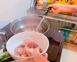 Hình bước làm 4 của món Bạch tuộc hấp lá ổi