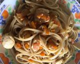 Foto del paso 7 de la receta: Espaguetis con pollo al curry y salsa de soja