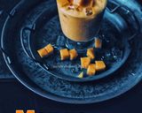 Gambar langkah 4 resipi Mango Shake.