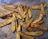 A picture of step 5 of Sweet and spicy potato wedges.