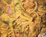 A picture of step 3 of Onion veggies pakode.
