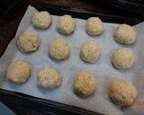 Foto langkah ke 6 dari resep Keto Bread Rolls.