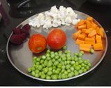 A picture of step 2 of Beetroot Pav Bhaji.