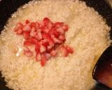 Foto langkah ke 6 dari resep Risotto Stroberi Italia (Risotto alle Fragole).