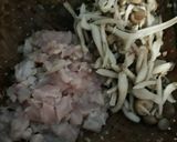 Foto langkah ke 1 dari resep Shimeji Mushroom with Chili ala2 Suami😚.