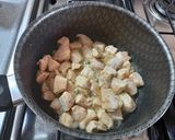 Foto del paso 3 de la receta: Cazuela de Mariscos con arroz 🍤🦐🦑🍚 | Fácil y riquísima 😋