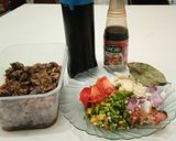 Foto langkah ke 1 dari resep Kerang dara masak kecap cabe hijau.