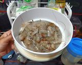 Foto langkah ke 1 dari resep Kaldu Udang MPASI.
