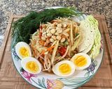 A picture of step 3 of Green Papaya Salad.