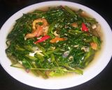 Foto langkah ke 3 dari resep Cah Kangkung Ebi Saos Tiram.