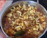 Foto del paso 7 de la receta: Choco guisado con papas fritas