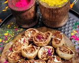 A picture of step 8 of Thandai flavored gujiya bites.