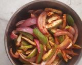 કાચી કેરી કાંદા નું સલાડ (Kachi Keri Kanda Salad Recipe In Gujarati) રેસીપી સ્ટેપ2ફોટો