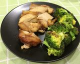 รูปขั้นตอนการทำที่ 5 ของ สะโพกไก่อบ บรอกโคลีย่าง ง่ายๆ